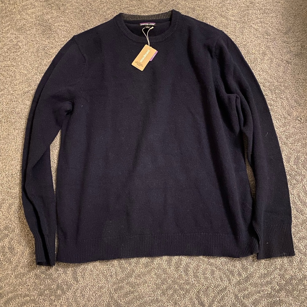 NWT PATAGONIA SWEATER